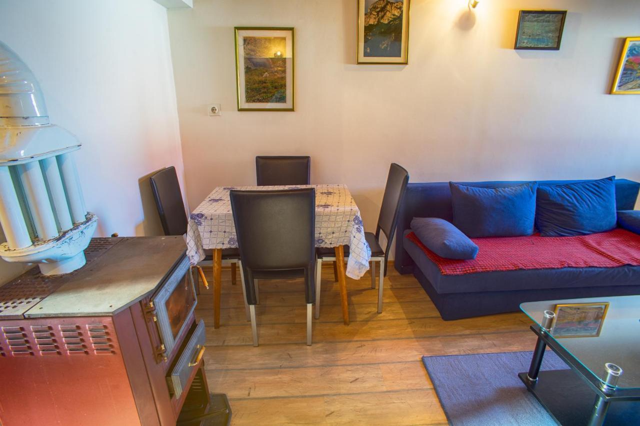 Guest House Jezera Žabljak エクステリア 写真