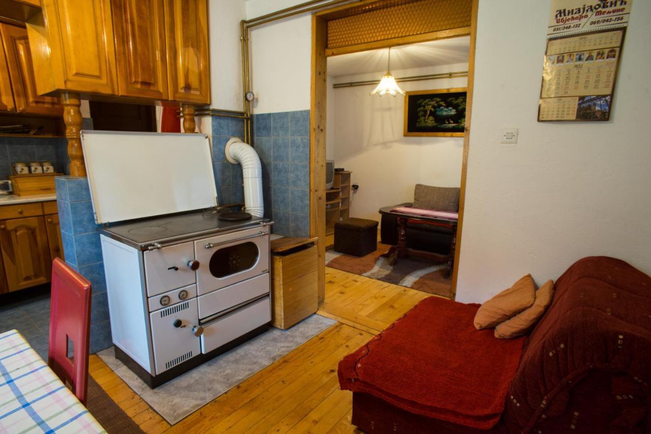 Guest House Jezera Žabljak エクステリア 写真