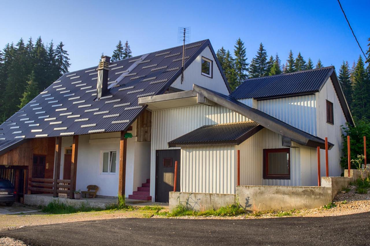 Guest House Jezera Žabljak エクステリア 写真